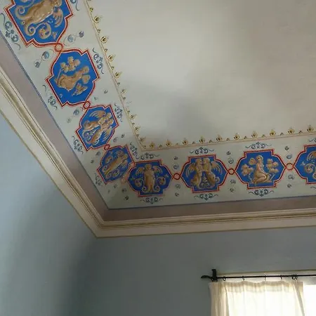 Palagione Centro Interculturale Вольтерра