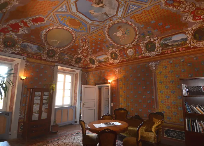 Palagione Centro Interculturale 3*