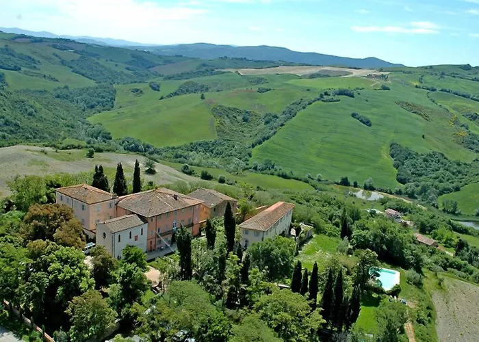 Palagione Centro Interculturale 3*