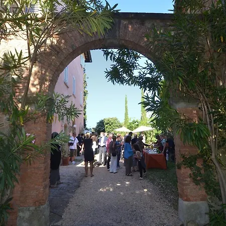 Palagione Centro Interculturale Volterra